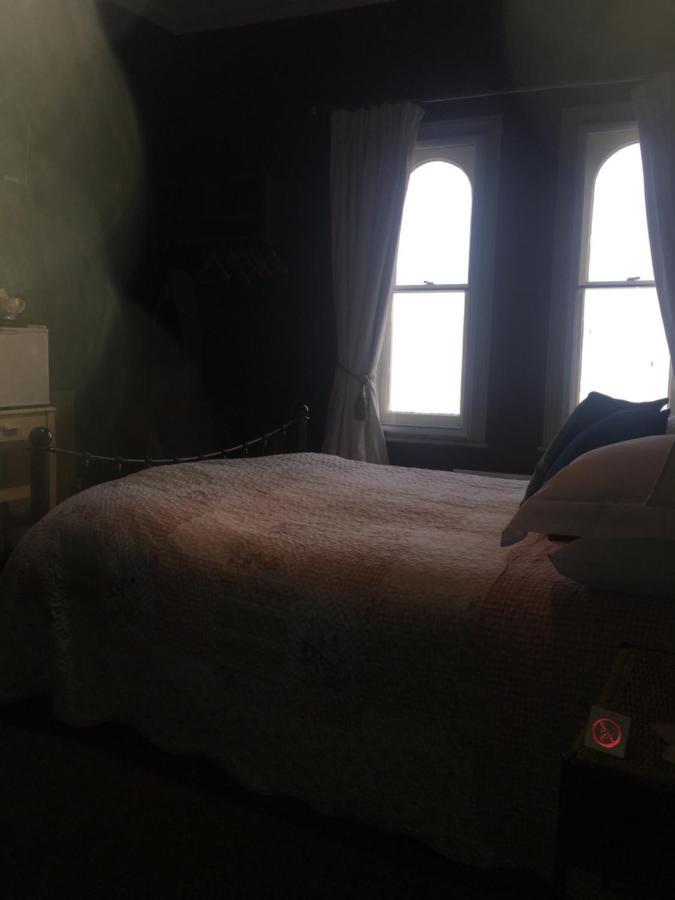 Bed and Breakfast Regency House Уолтон-он-Наз Экстерьер фото